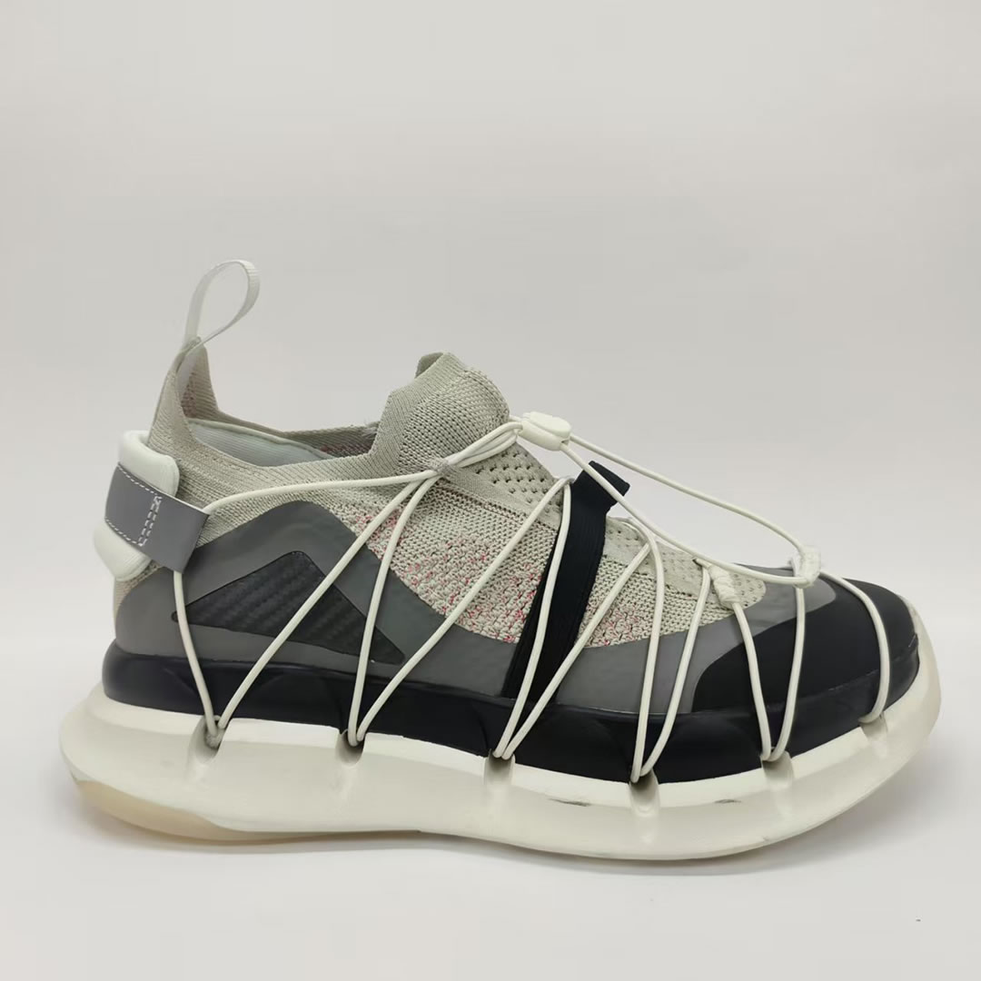 Casual shoes
