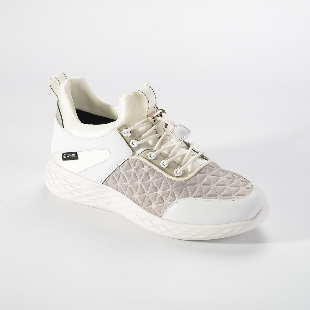 Casual shoes