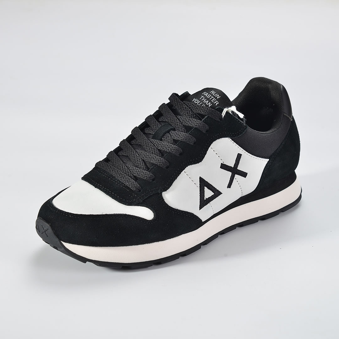 Casual shoes